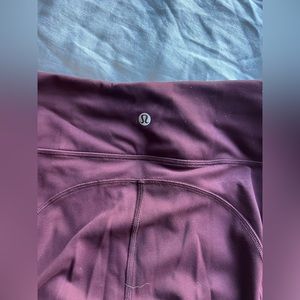 Lululemon Invigorate High Rise Tight 25" size 6 w/ pockets
